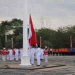 Kasdim 0322/Siak Hadiri Upacara Penurunan Bendera Peringatan HUT ke-79 RI di Kabupaten Siak