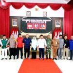 Tiga Paslon Bergandengan Tangan Dalam Acara Silaturahmi Kebangsaan Polres Siak