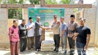 Peringati Maulid Nabi Muhammad SAW, Kapolsek Minas Anjangsana Ke-KUA Dan Berikan Bantuan Semen Untuk Perbaikan Mushollah 