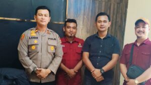 Kapolsek langgam IPTU Alferdo kaban S.H sambut baik awak media dalam agenda Audensi dan silaturahmi. 