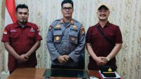 Tidak bosan-bosan nya merajut tali silaturahmi, awak media sambangi AKP DARMAINIL S.H Kapolsek sei kijang