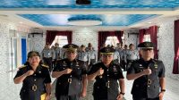 UPACARA KENAIKAN PANGKAT PETUGAS LAPAS NARKOTIKA KELAS IIA PEMATANGSIANTAR BERLANGSUNG KHIDMAT