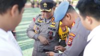 Pimpin Pemeriksaan Rutin Personil Kapolres Siak AKBP Asep Sujarwadi Pastikan Tidak Ada Anggota Yang Terlibat Judi Online dan Tetap Jaga Netralitas Pilkada 