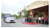 Wakapolda Riau Pimpin Upacara Pemberangkatan Personil Pengamanan TPS Pilkada di Kabupaten Siak