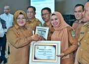 Lurah Midawati Antar Kelurahan Perawang ke Puncak Juara 1 Provinsi dan Wakili Riau ke Tingkat Regional Nasional