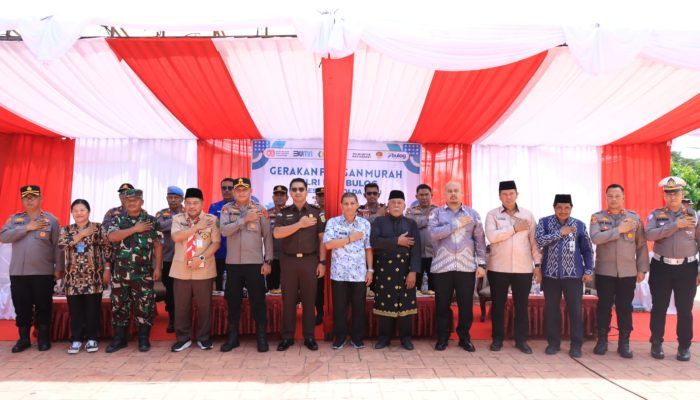 Polres Siak dan Bulog Gelar Gerakan Pangan Murah, Warga Kota Siak Antusias Serbu Beras & Gula Premium