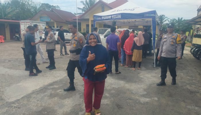 Polsek Kandis Gelar Gerakan Pangan Murah, Hadirkan Beras dan Gula Harga Terjangkau