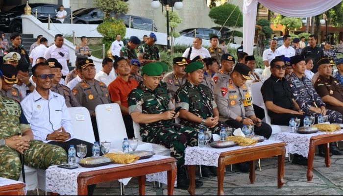 Wakili Pangdam, Kasdam XIX/Tuanku Tambusai Hadiri Apel Pengamanan Tahun Baru 2026 di Pekanbaru