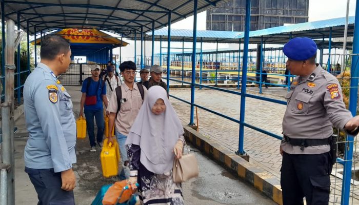 Pengamanan Ketat di Pelabuhan Tj Buton, Polisi Pastikan Pemudik Aman dan Nyaman