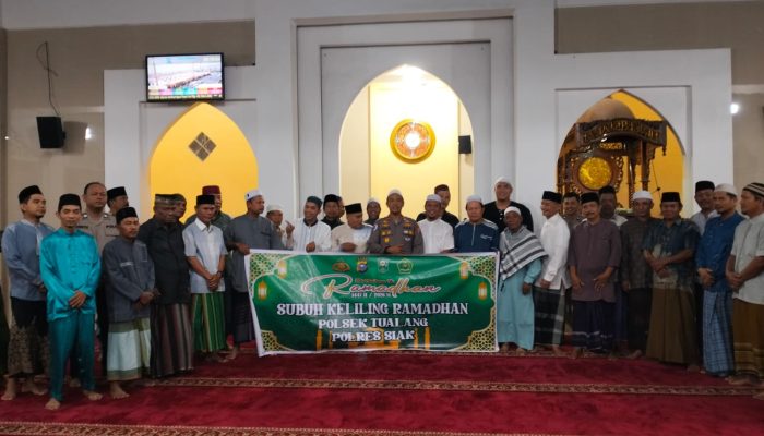 Kapolsek Tualang dan KUA Tualang Subuh Keliling di Masjid Nurul Hidayah, Menguatkan Ukhuwah dan Kamtibmas di Bulan Suci