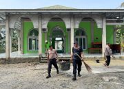 Polres Siak Gelar Polri Asri, Gotong Royong Bersihkan Rumah Ibadah