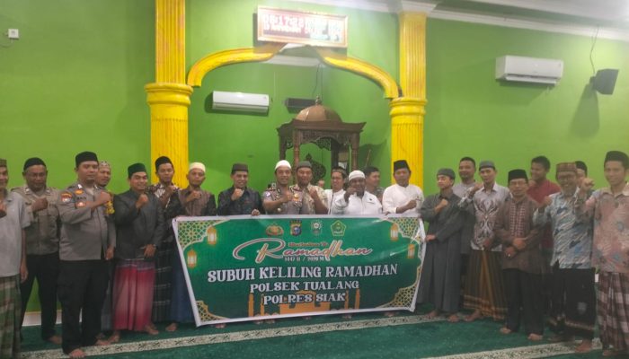 Ramadhan Penuh Makna, Kapolsek Tualang Subuh Keliling dan Sampaikan Pesan Kamtibmas.
