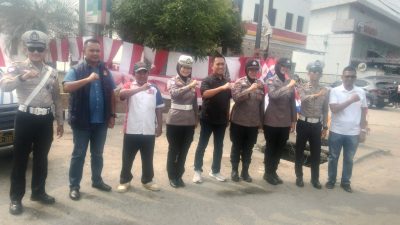 DPD PWMOI Pelalawan Kolaborasi dan Bersinergi dengan Polres Pelalawan Bagikan 100 Bendera Merah Putih Sambut HUT RI ke-81 jelang Deklarasi DPD PWMOI Pelalawan.