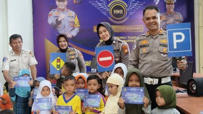 Polantas Karib Disambut Senyum Anak-Anak, Ditlantas Polda Riau Tanamkan Keselamatan dan Cinta Lingkungan Sejak Dini
