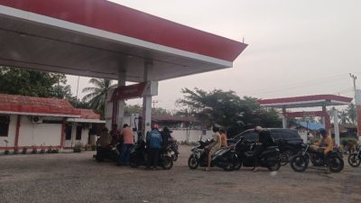 Admin SPBU Pangkalan Jambi Bungkam Soal Pelangsiran BBM Bersubsidi, Warga Desak APH Bertindak Tegas