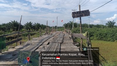 Warga Bangun Sendiri Jembatan Penghubung 5 Kecamatan di Rantau Kopar, Hampir 3 Tahun Tak Dilirik warga  Desak Pemkab & Pemprov Riau Segera Perbaiki   